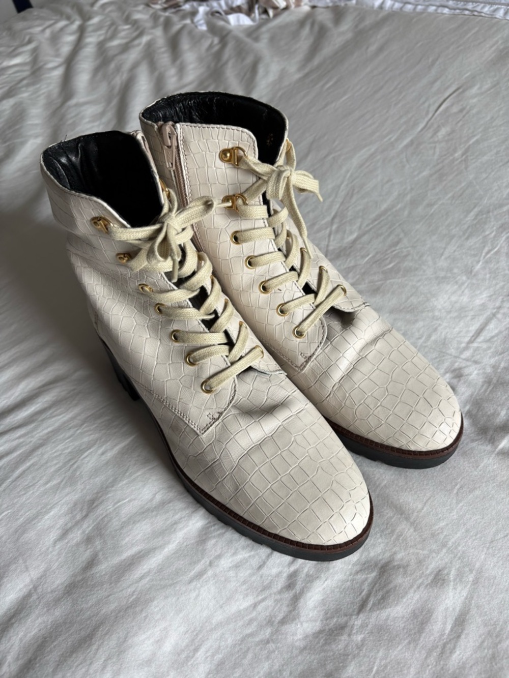 Lace Up Combat Boots Size 42 - Picture 3 of 12